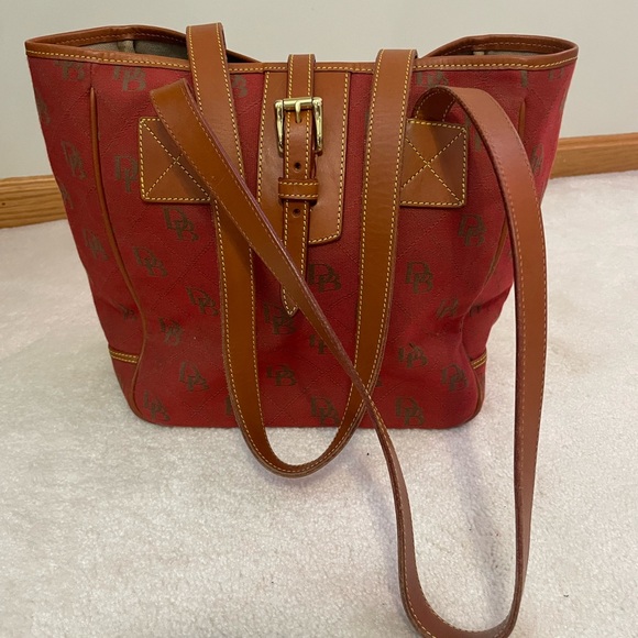 Dooney & Bourke, Inc. Purses (2)-Stylish Black and Red Tote Bags - Picture 5 of 11